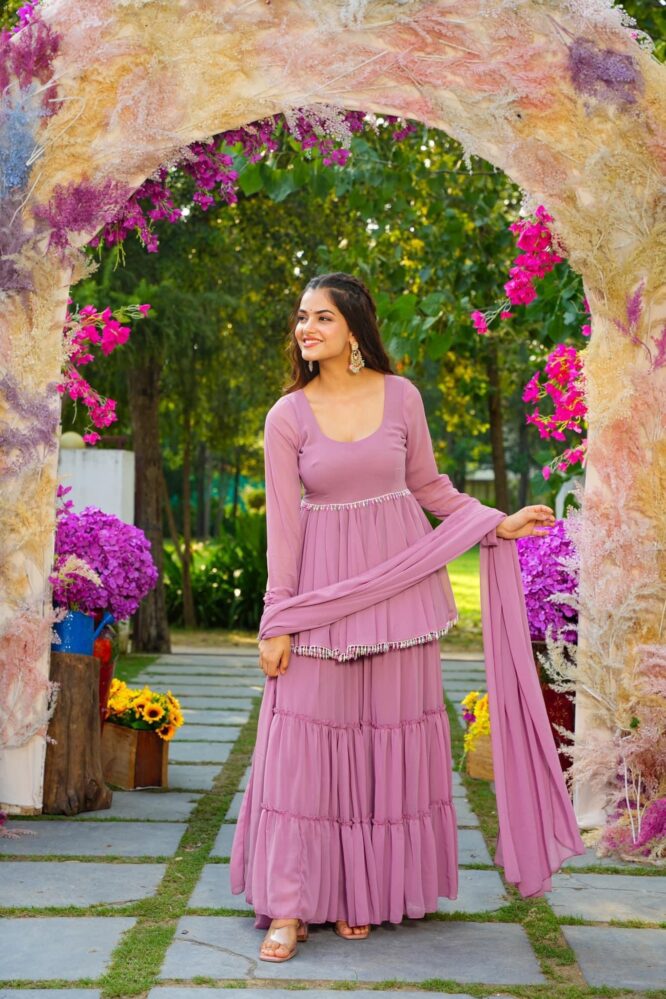 Presenting A New Beautiful Suit With Pant