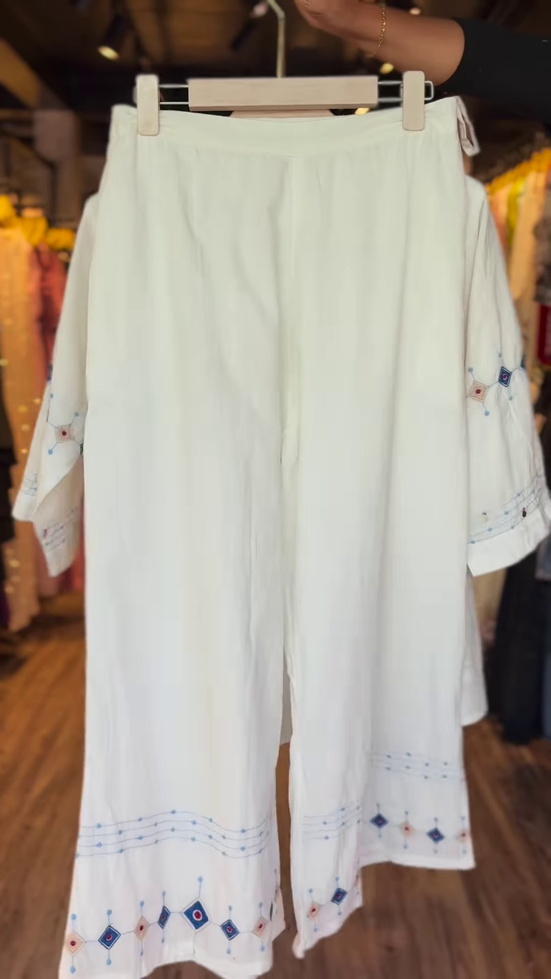 Girls’ White Embroidered Kurta Set – 2-Piece Festive & Casual Ethnic Wear | Elegant Mirror & Thread Work
