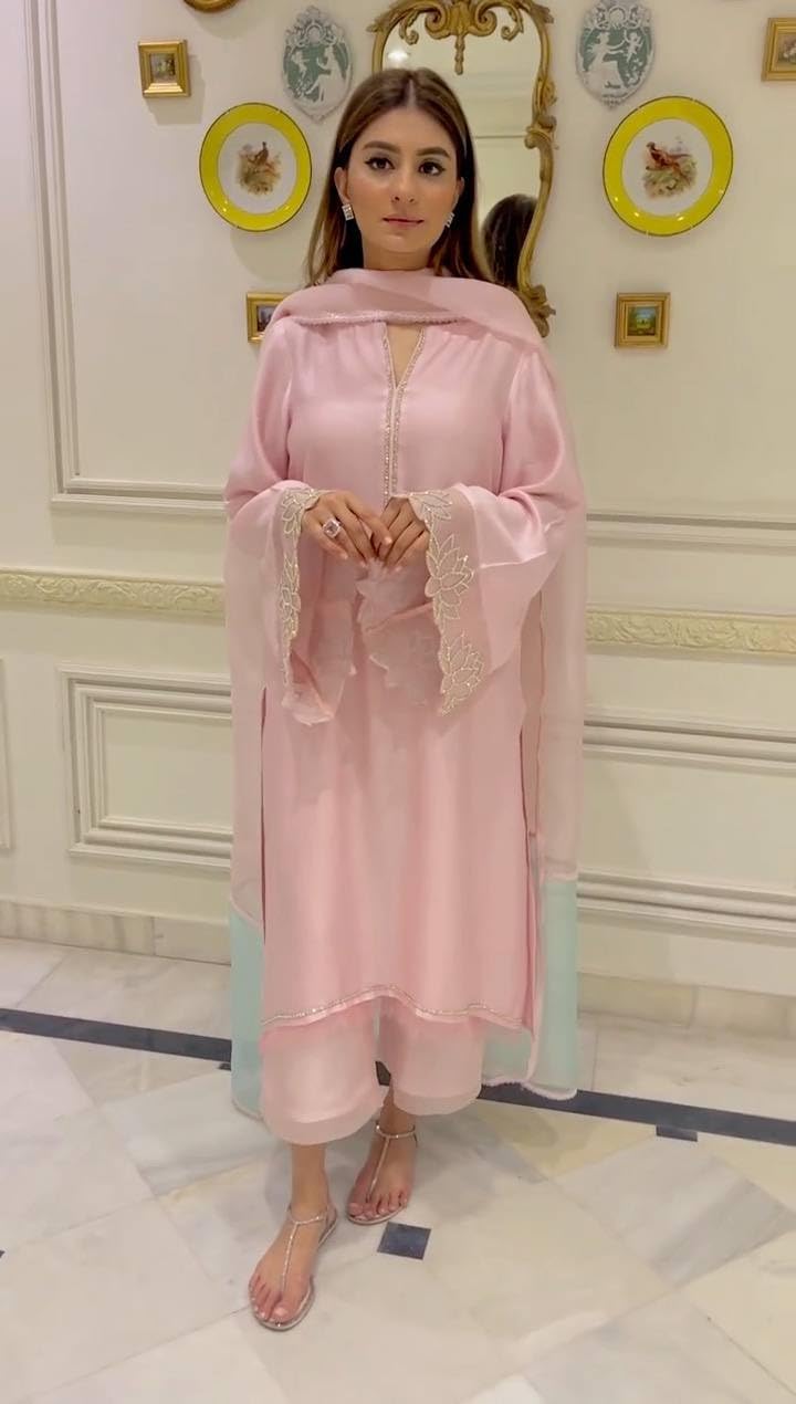 Pink Crape Silk Salwar Suit With Pant And Dupatta