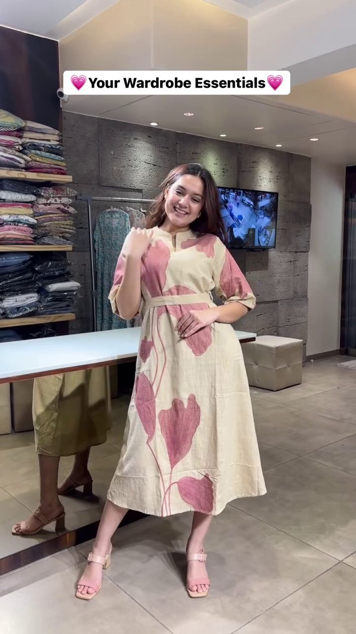 Elegant Printed Cotton Midi Dresses Featuring Artistic Floral and Geometric Motifs – Soft, Breathable Fabric with Flattering Silhouettes and Modern Necklines