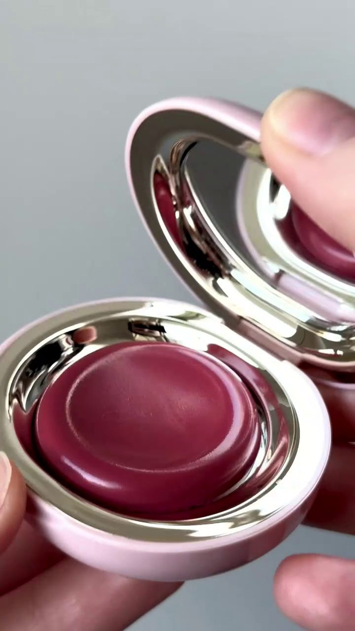 Lip Balm Sticks in Bold, Hydrating Shades for a Smooth, Kissable Finish