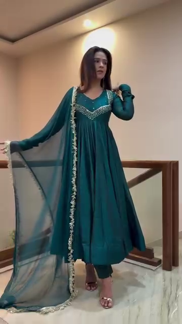 Beautiful Teal Long Anarkali Dress with Intricate Beaded Neckline and Flowing Skirt – Perfect for Formal and Festive Events