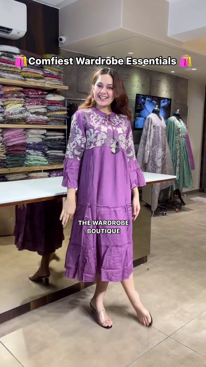 Chic and Comfortable Western Wear Collection – Featuring Stylish A-Line Dresses, Trendy Printed Midis
