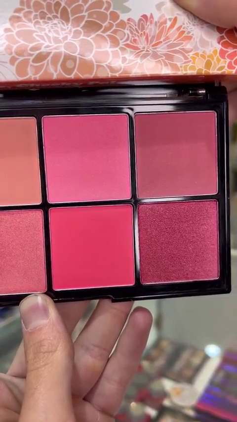 J.Cat Beauty Blush Me, Cheeky Palette - 8 Vibrant Shades of Blush for a Flawless Flush