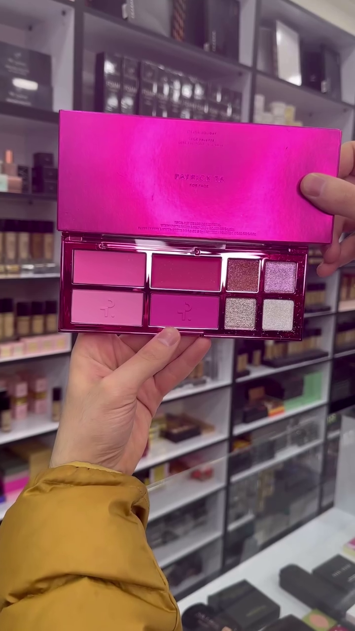 Patrick Ta Major Headlines Blush and Highlight Palette - Vibrant Pink and Shimmering Shades