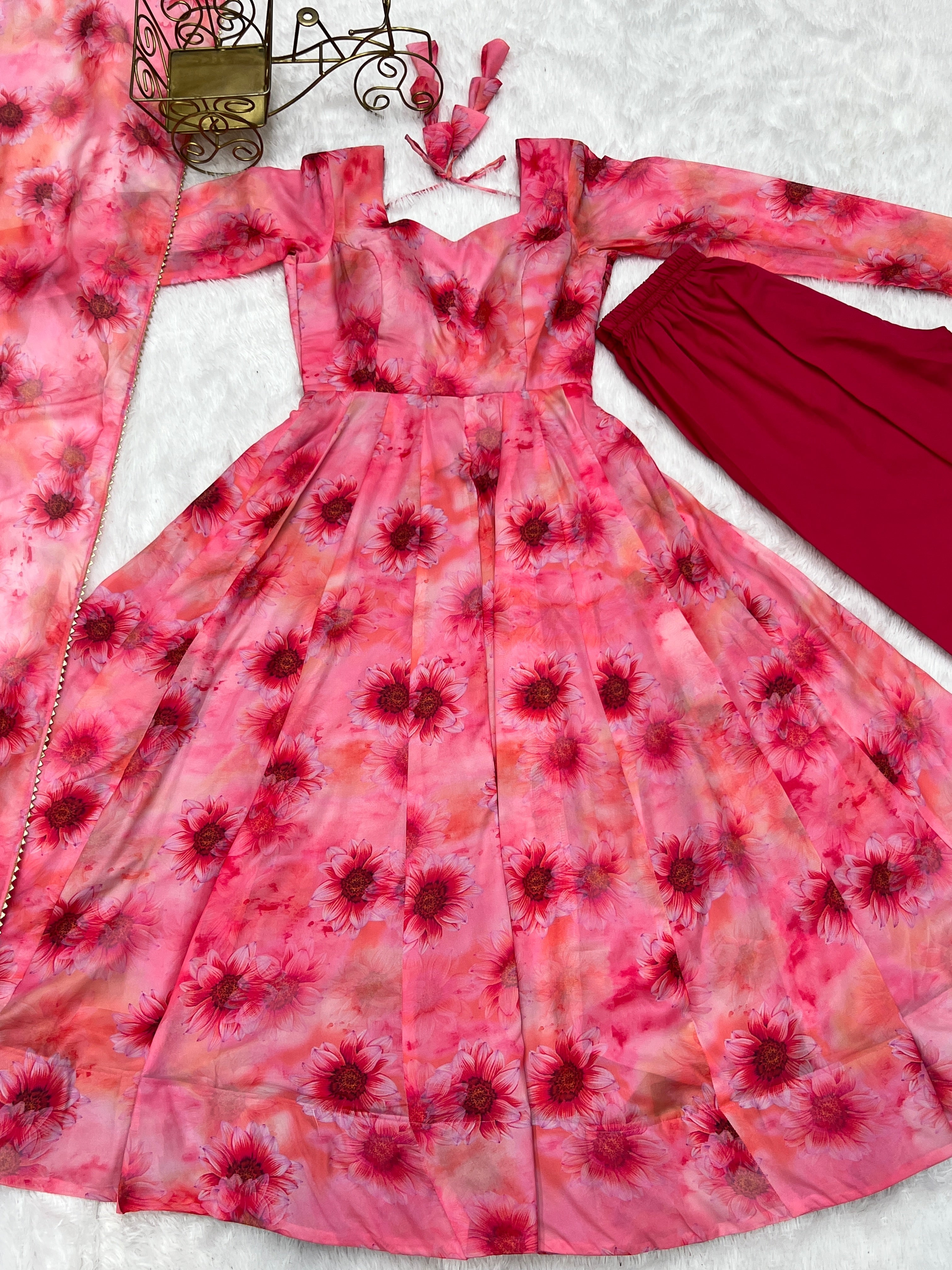 Organza Silk Reception Salwar Kameez In Pink And Majenta With Printed Work