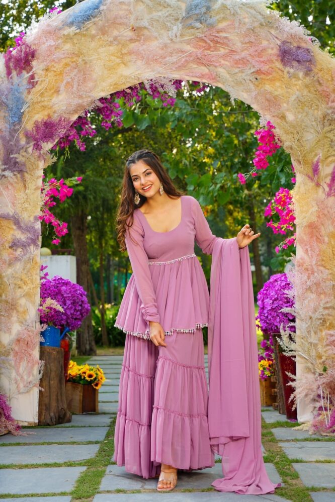 Presenting A New Beautiful Suit With Pant