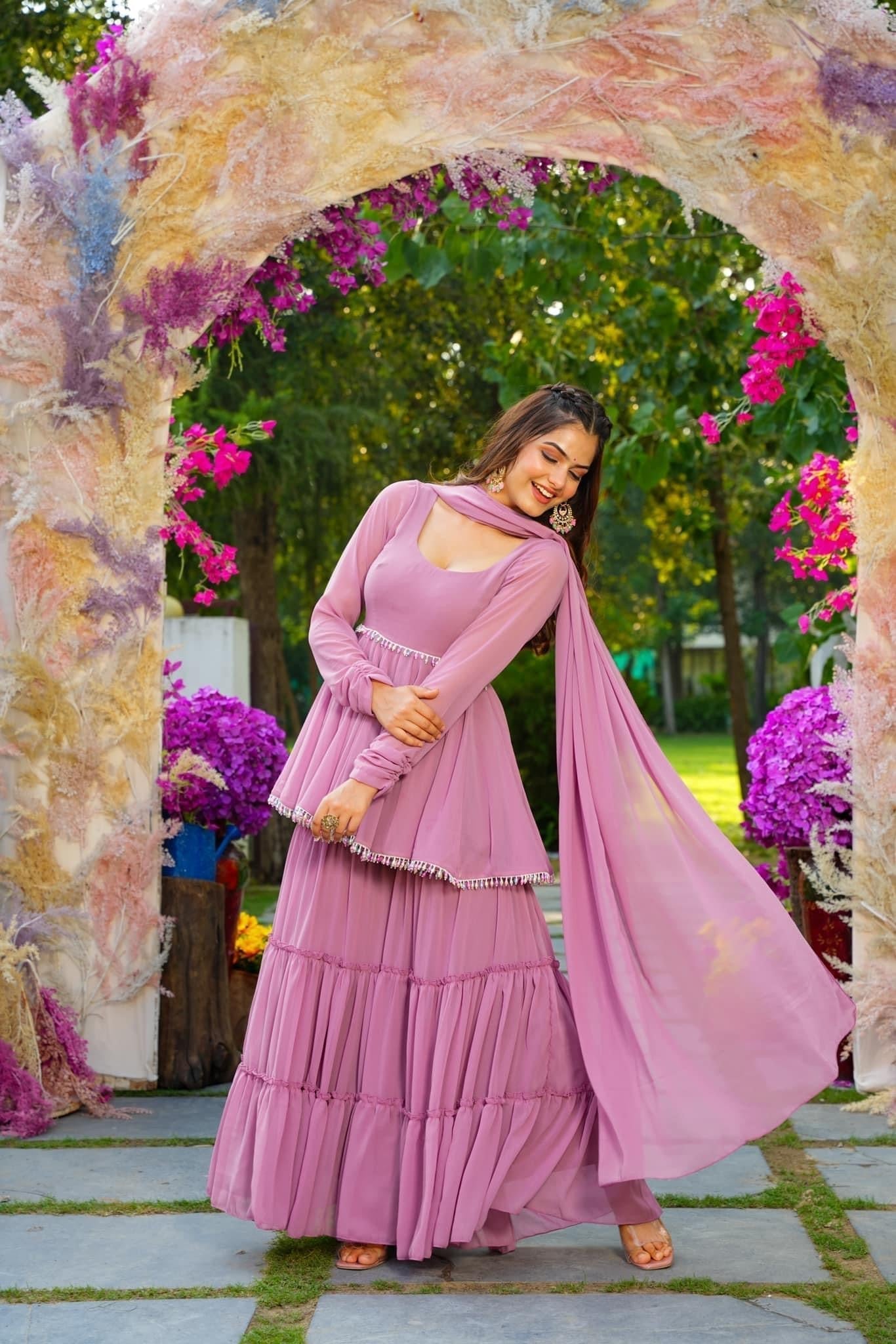 Presenting A New Beautiful Suit With Pant