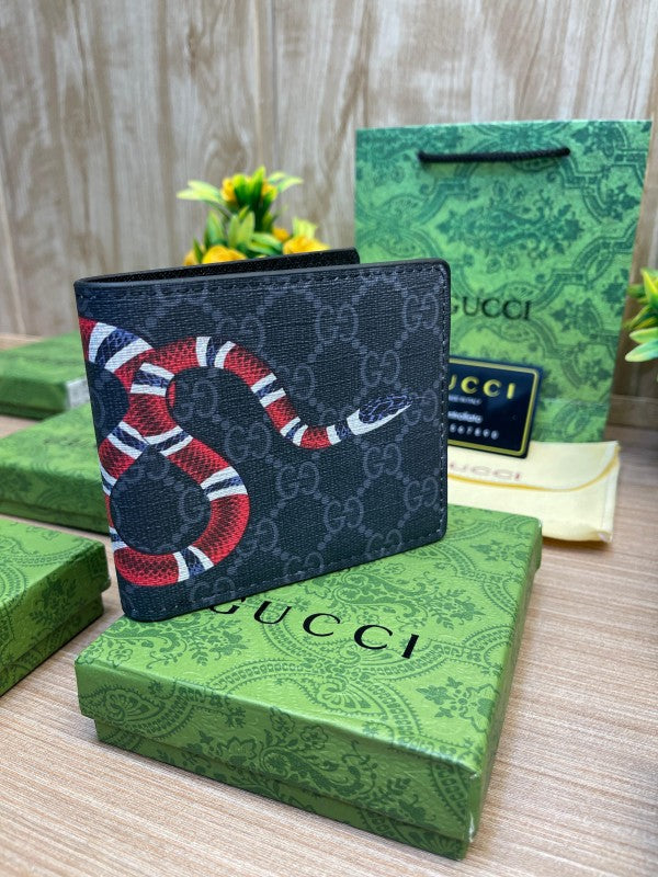 GUCCI SNAKE WALLET WITH  DUST BAG AND BOX