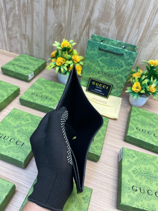 GUCCI SNAKE WALLET WITH  DUST BAG AND BOX