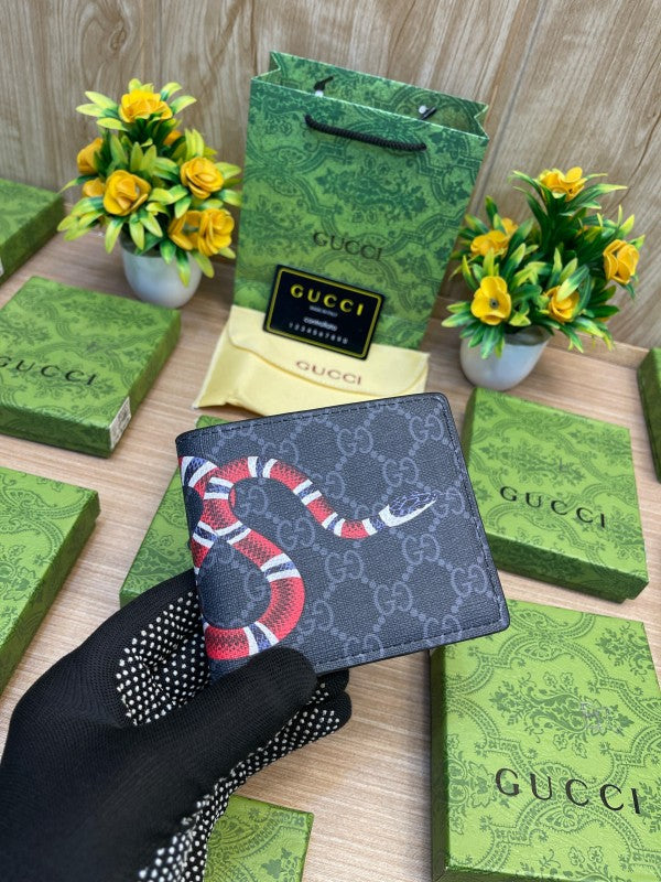 GUCCI SNAKE WALLET WITH  DUST BAG AND BOX